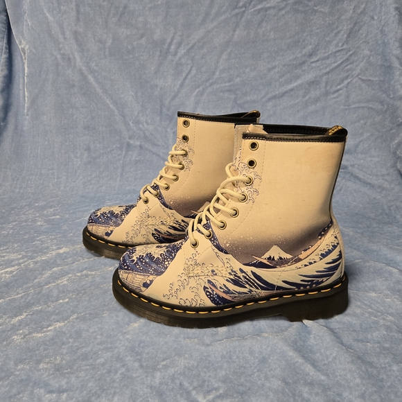 Dr. Martens Women's Blue and Cream Boots - Picture 4 of 8